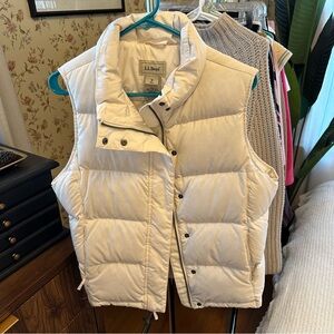 LL Bean down cream vest sz M